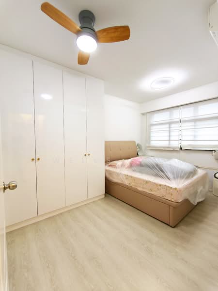 650 Ang Mo Kio Street 61 HDB Flat For Sale at S$ 699,999 | PropertyGuru Singapore - Bedroom
