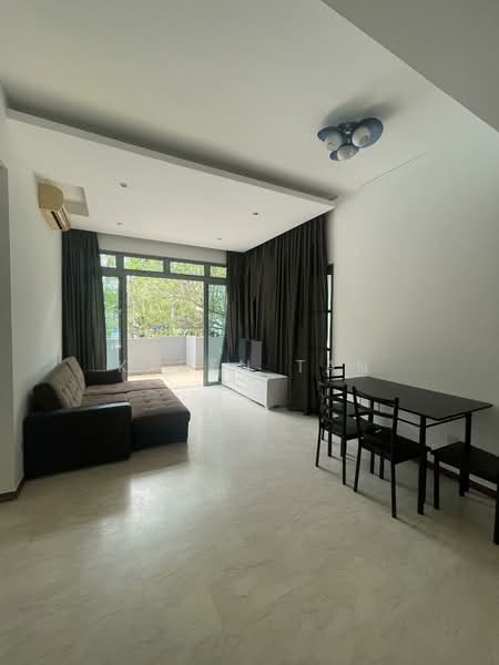 Viz at Holland, 221 Queensway, 2 Bedrooms, 1,130 sqft, Condominium For Rent, by Karen Tan, 500098779 - Living & Dinning with high ceiling - PropertyGuru.com.sg