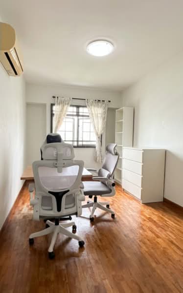 302D Anchorvale Link HDB Flat For Sale at S$ 868,000 | PropertyGuru Singapore - Study