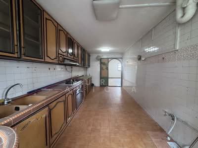 For Sale - 426 Ang Mo Kio Avenue 3