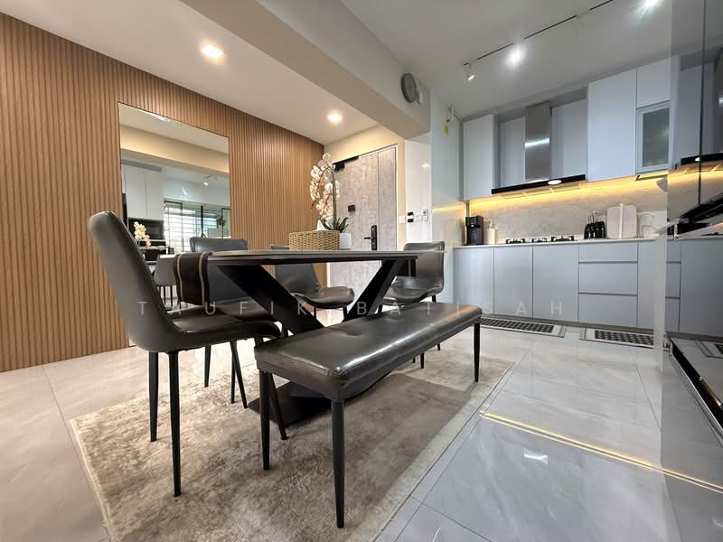 618B Tampines Street 61 HDB Flat For Sale at S$ 750,000 | PropertyGuru Singapore - Kitchen