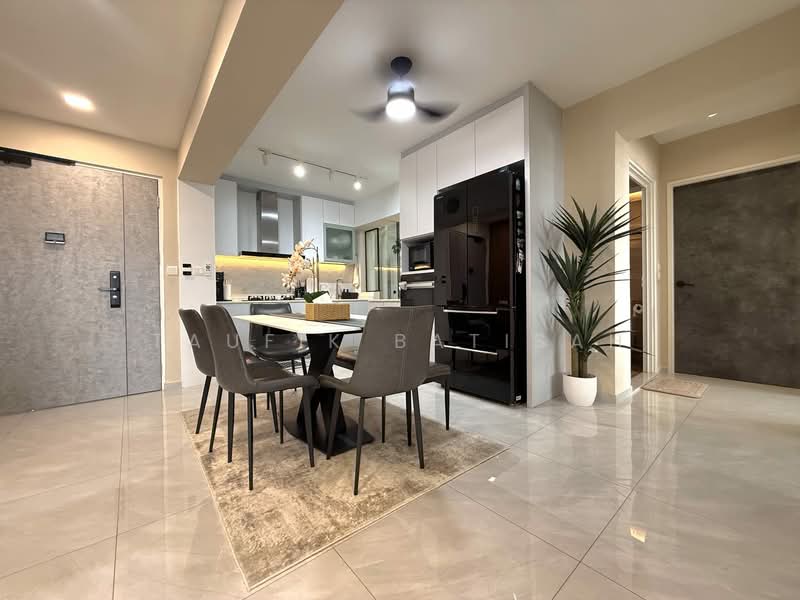 618B Tampines Street 61 HDB Flat For Sale at S$ 750,000 | PropertyGuru Singapore - Kitchen