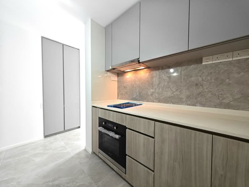 AMO Residence Condominium For Sale at S$ 1,850,000 | PropertyGuru Singapore - Kitchen