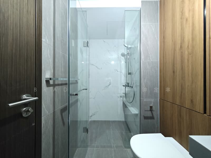 AMO Residence Condominium For Sale at S$ 1,850,000 | PropertyGuru Singapore - Bathroom