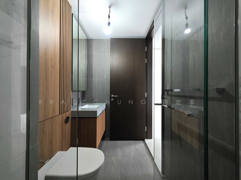 AMO Residence Condominium For Sale at S$ 1,850,000 | PropertyGuru Singapore - Bathroom