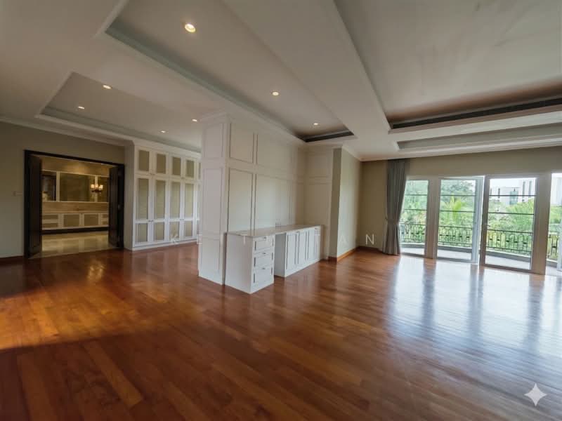 Tanglin Hill Private Estate, , 7 Bedrooms, 15,000 sqft, Good Class Bungalow For Rent, by Keith Tan, 500098796 - Living Room - PropertyGuru.com.sg