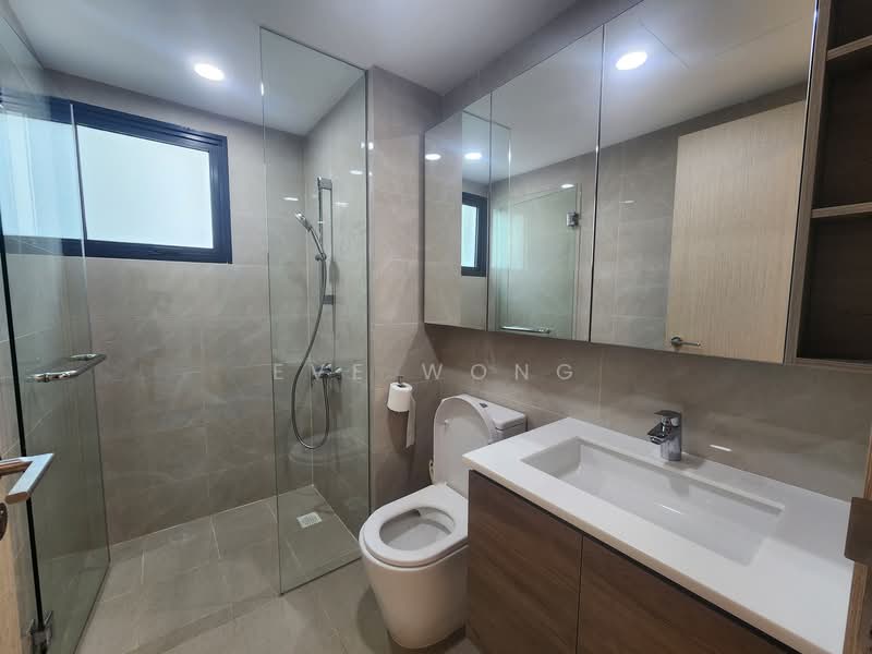Treasure at Tampines, 13 Tampines Lane, 2 Bedrooms, 678 sqft, Condominium For Rent, by Eve Wong, 500098799 - Bathroom - PropertyGuru.com.sg