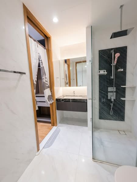 Marina One Residences Condominium For Sale at S$ 1,400,000 | PropertyGuru Singapore - Bathroom