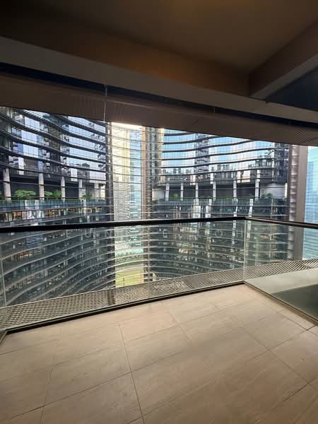 Marina One Residences Condominium For Sale at S$ 1,400,000 | PropertyGuru Singapore - Balcony