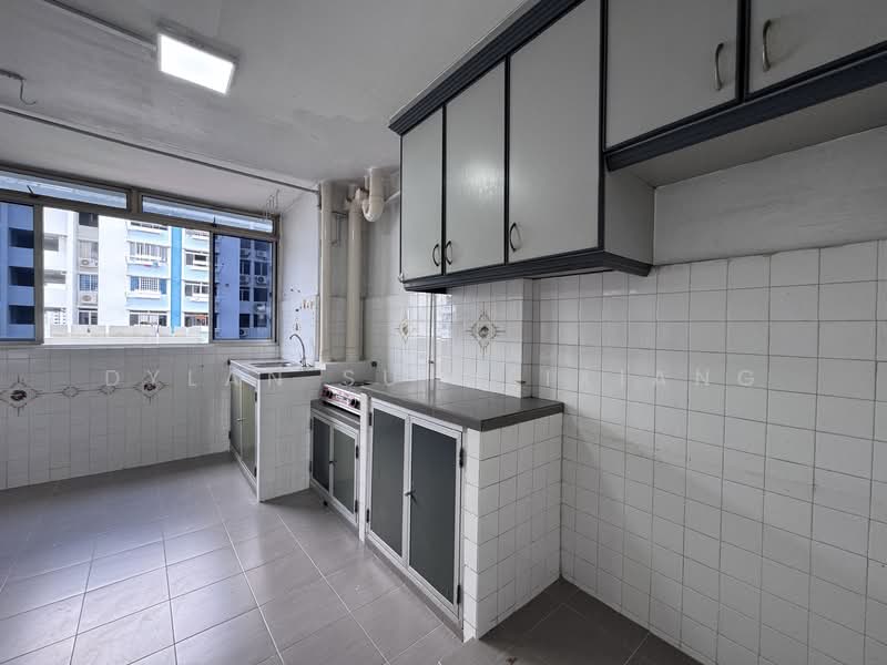 503 Bedok North Street 3 HDB Flat For Sale at S$ 350,000 | PropertyGuru Singapore - Kitchen