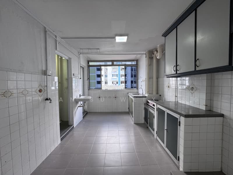 503 Bedok North Street 3 HDB Flat For Sale at S$ 350,000 | PropertyGuru Singapore - Kitchen
