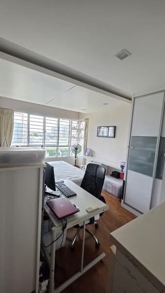 617B Punggol Drive HDB Flat For Sale at S$ 978,000 | PropertyGuru Singapore - Bedroom