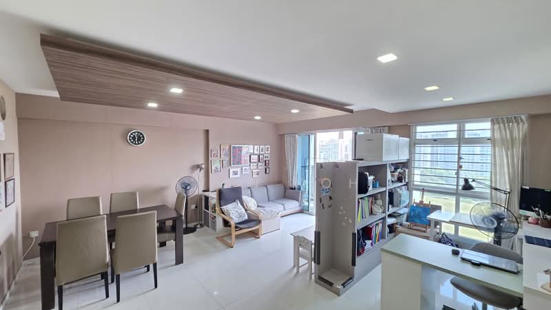 617B Punggol Drive HDB Flat For Sale at S$ 978,000 | PropertyGuru Singapore - Living Room