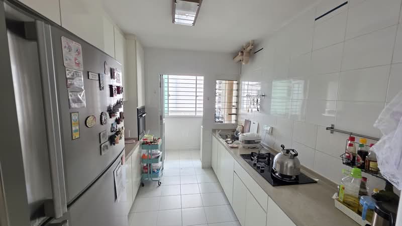 617B Punggol Drive HDB Flat For Sale at S$ 978,000 | PropertyGuru Singapore - Kitchen