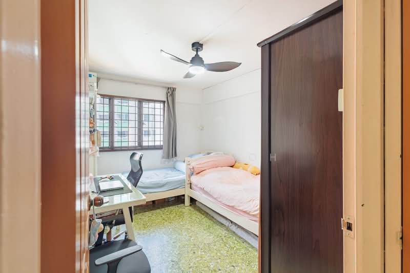 101 Woodlands Street 13, 101 Woodlands Street 13, 3 Bedrooms, 980 sqft, HDB Flat For Sale, by Lucas Loh, 500098818 - Bedroom - PropertyGuru.com.sg