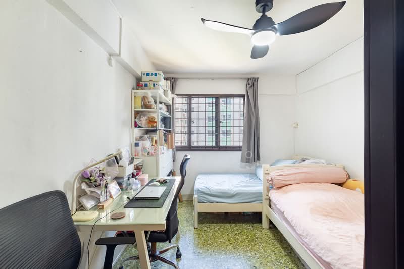 101 Woodlands Street 13, 101 Woodlands Street 13, 3 Bedrooms, 980 sqft, HDB Flat For Sale, by Lucas Loh, 500098818 - Bedroom - PropertyGuru.com.sg