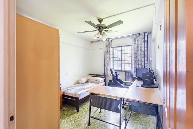 101 Woodlands Street 13, 101 Woodlands Street 13, 3 Bedrooms, 980 sqft, HDB Flat For Sale, by Lucas Loh, 500098818 - Bedroom - PropertyGuru.com.sg