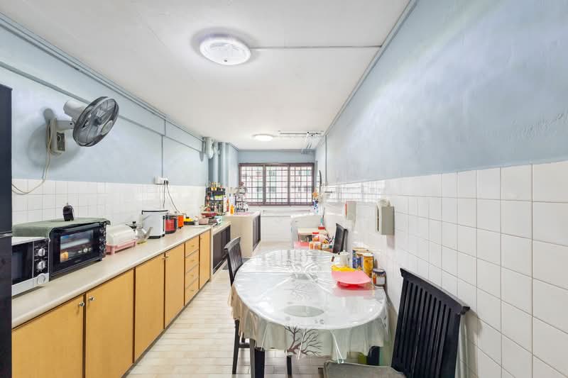 101 Woodlands Street 13, 101 Woodlands Street 13, 3 Bedrooms, 980 sqft, HDB Flat For Sale, by Lucas Loh, 500098818 - Kitchen - PropertyGuru.com.sg