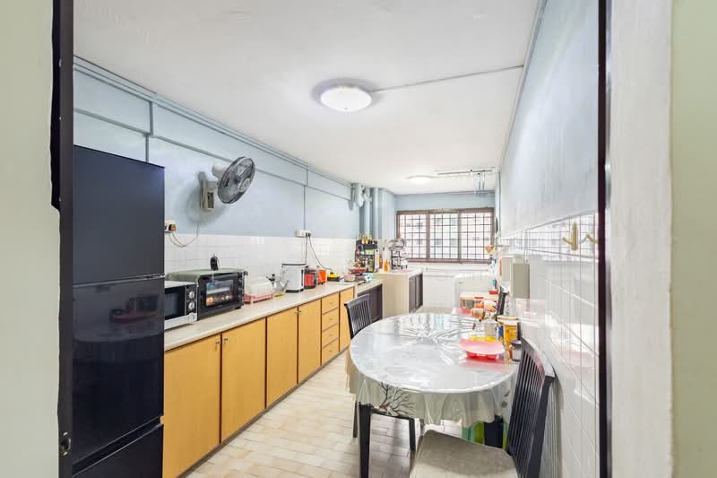 101 Woodlands Street 13, 101 Woodlands Street 13, 3 Bedrooms, 980 sqft, HDB Flat For Sale, by Lucas Loh, 500098818 - Kitchen - PropertyGuru.com.sg