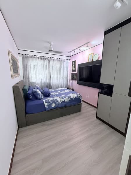 674A Yishun Avenue 4 HDB Flat For Sale at S$ 700,000 | PropertyGuru Singapore - Bedroom