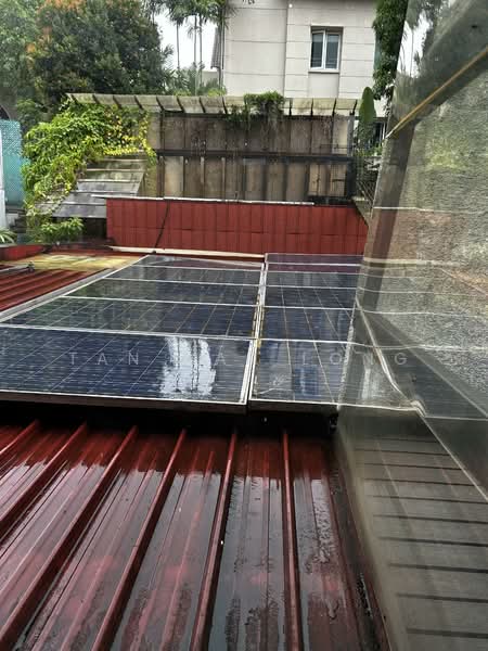 Upper Thomson Corner Terrace For Sale at S$ 4,480,000 | PropertyGuru Singapore - Solar panels 