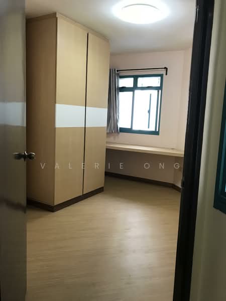 15 Farrer Park Road HDB Flat For Sale at S$ 828,888 | PropertyGuru Singapore - Bedroom