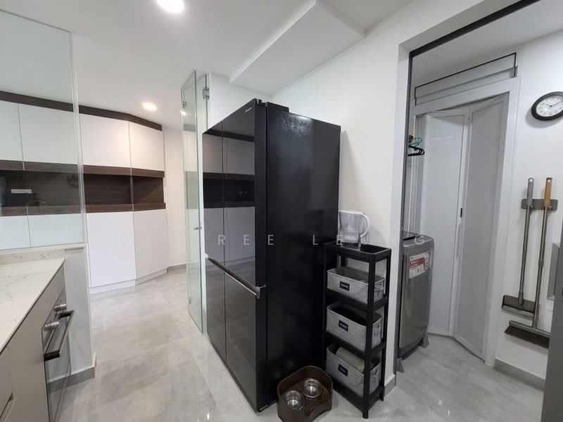 Riversails Condominium For Sale at S$ 1,750,000 | PropertyGuru Singapore - Kitchen
