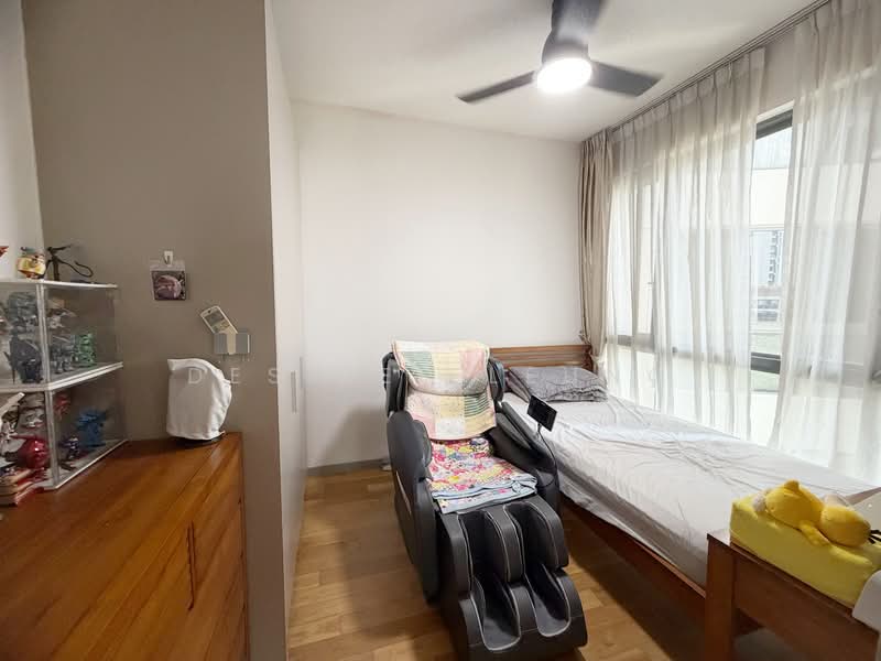 Riversails Condominium For Sale at S$ 1,750,000 | PropertyGuru Singapore - Bedroom