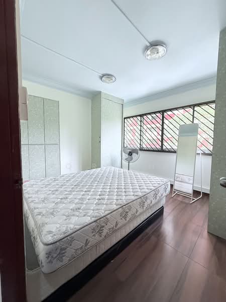 419 Hougang Avenue 8 HDB Flat For Sale at S$ 720,000 | PropertyGuru Singapore - Bedroom