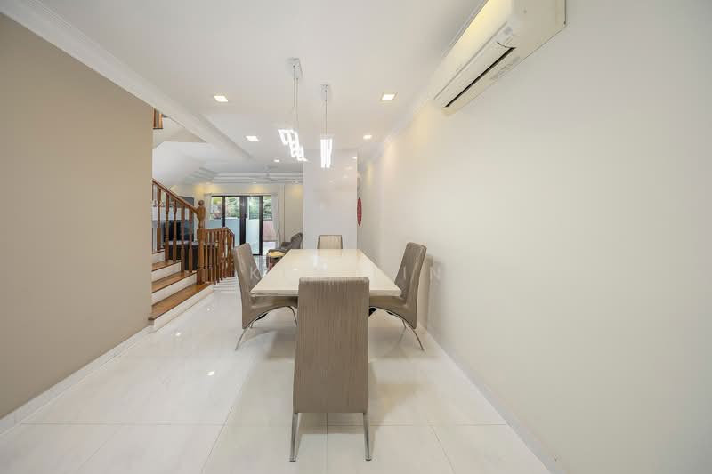 Kovan, Hillside Drive, Highland Road Terraced House For Sale at S$ 5,180,000 | PropertyGuru Singapore - Dining Room