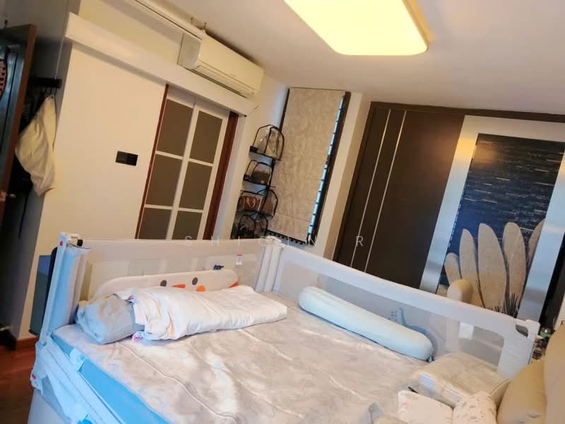 689C Woodlands Drive 75 HDB Flat For Sale at S$ 550,000 | PropertyGuru Singapore - Bedroom