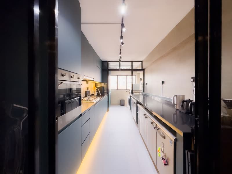 108 Potong Pasir Avenue 1 HDB Flat For Sale at S$ 850,000 | PropertyGuru Singapore - Kitchen