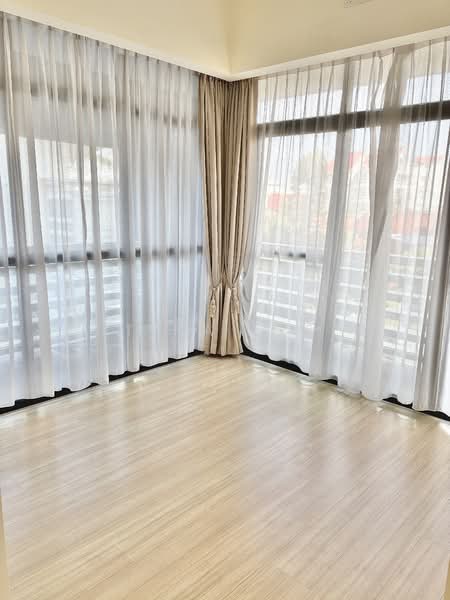 Cubik Apartment For Sale at S$ 2,000,000 | PropertyGuru Singapore - Room 