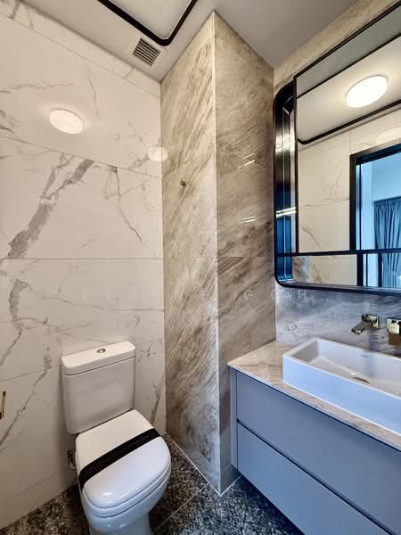 Perfect Ten, 323 Bukit Timah Road, 2 Bedrooms, 764 sqft, Condominium For Rent, by Elaine Goh, 500098898 - Bathroom - PropertyGuru.com.sg