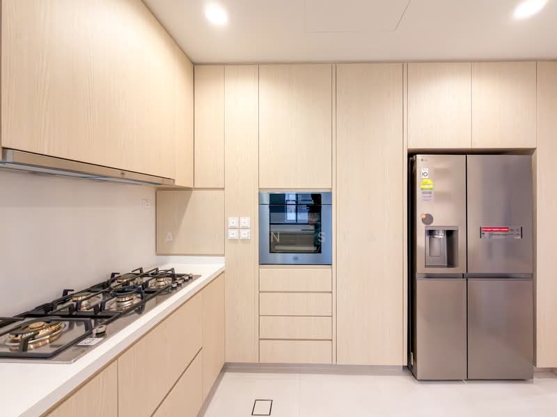 The Colonnade, 82 Grange Road, 4 Bedrooms, 3,994 sqft, Condominium For Rent, by Carmen Seah, 500098904 - Kitchen - PropertyGuru.com.sg