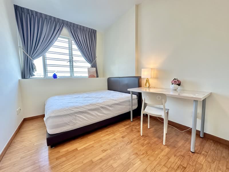 Sunglade, 1 Serangoon Avenue 2, Room Rental, 90 sqft, Condominium For Rent, by Zheng Chao, 500098909 - Bedroom - PropertyGuru.com.sg