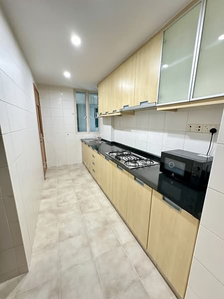 Sunglade, 1 Serangoon Avenue 2, Room Rental, 90 sqft, Condominium For Rent, by Zheng Chao, 500098909 - Kitchen - PropertyGuru.com.sg