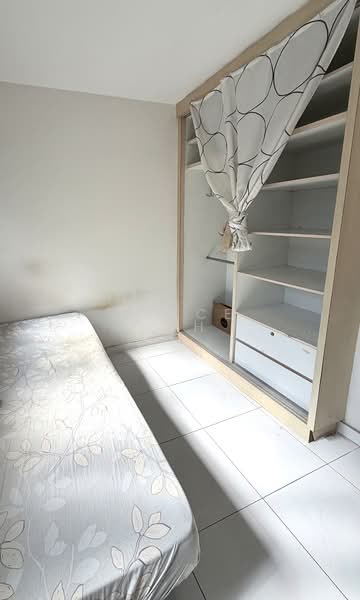 12 Lorong 7 Toa Payoh HDB Flat For Sale at S$ 365,000 | PropertyGuru Singapore - Bedroom