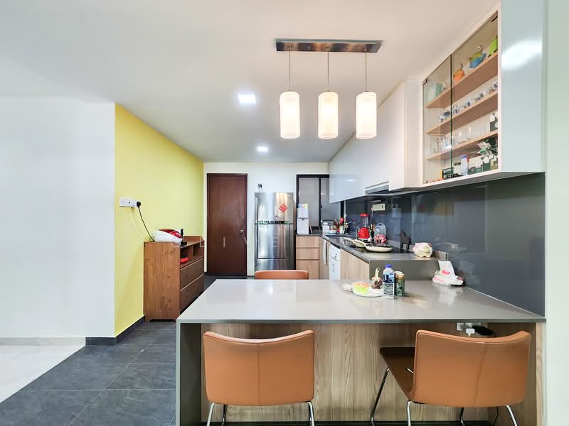 Chiltern Park Condominium For Sale at S$ 2,080,000 | PropertyGuru Singapore - Dining