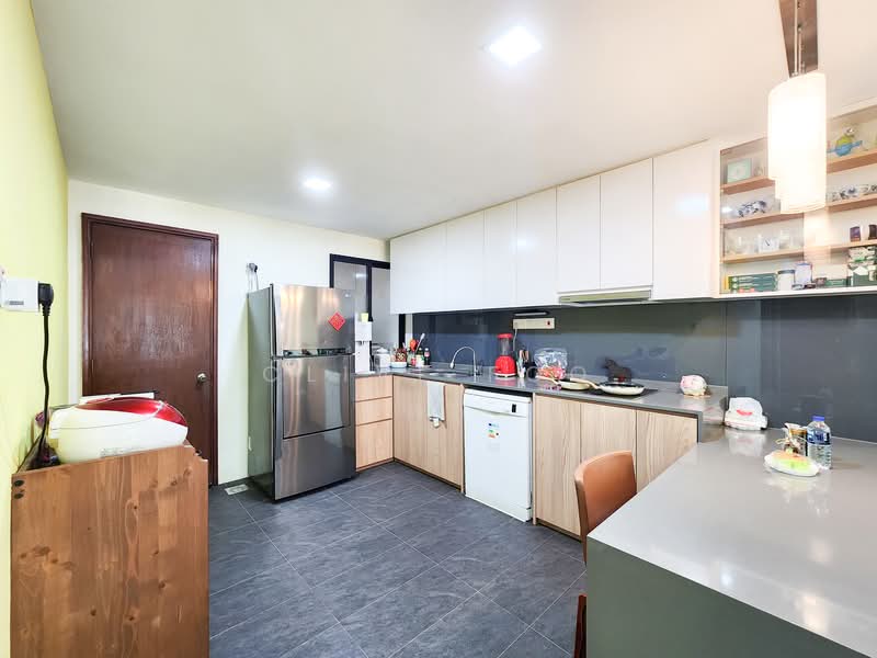 Chiltern Park Condominium For Sale at S$ 2,080,000 | PropertyGuru Singapore - Open Kitchen