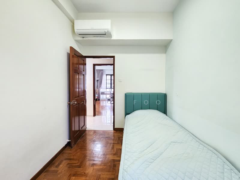 Chiltern Park Condominium For Sale at S$ 2,080,000 | PropertyGuru Singapore - Common Bedroom 2