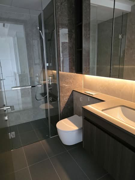 Tembusu Grand, 96 Jalan Tembusu, 2 Bedrooms, 667 sqft, Condominium For Rent, by Eric Ee, 500098946 - Bathroom - PropertyGuru.com.sg