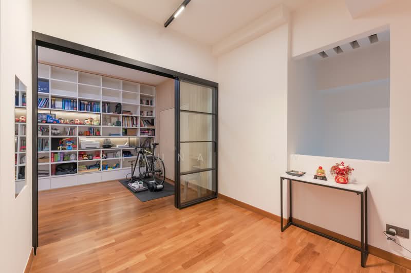 Dunsfold Residences, Dunsfold Drive, 5 Bedrooms, 6,243 sqft, Bungalow House For Sale, by Shauna Seow, 500098948 - Study - PropertyGuru.com.sg