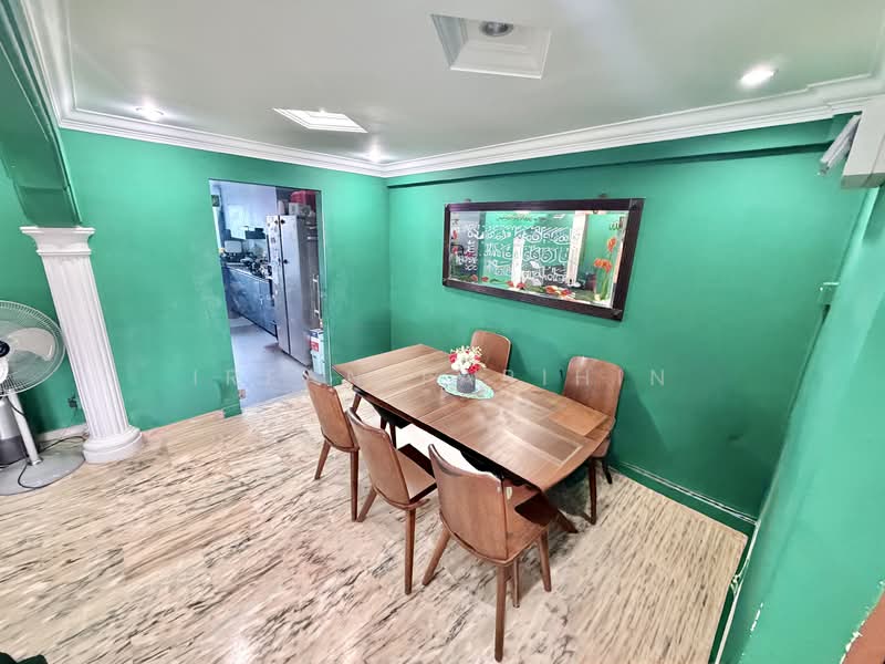 257 Yishun Ring Road HDB Flat For Sale at S$ 540,000 | PropertyGuru Singapore - Dining Room
