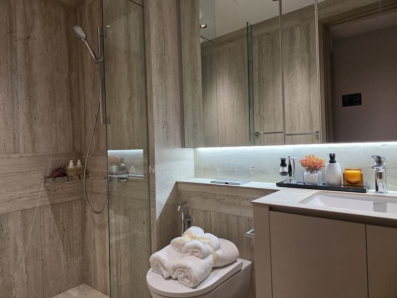 River Modern Condominium For Sale at S$ 5,995,000 | PropertyGuru Singapore - Bathroom