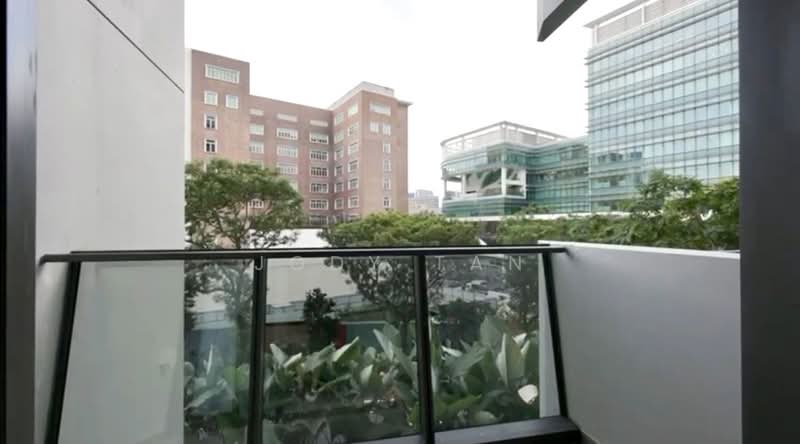 Haus On Handy Condominium For Sale at S$ 1,400,000 | PropertyGuru Singapore - Balcony