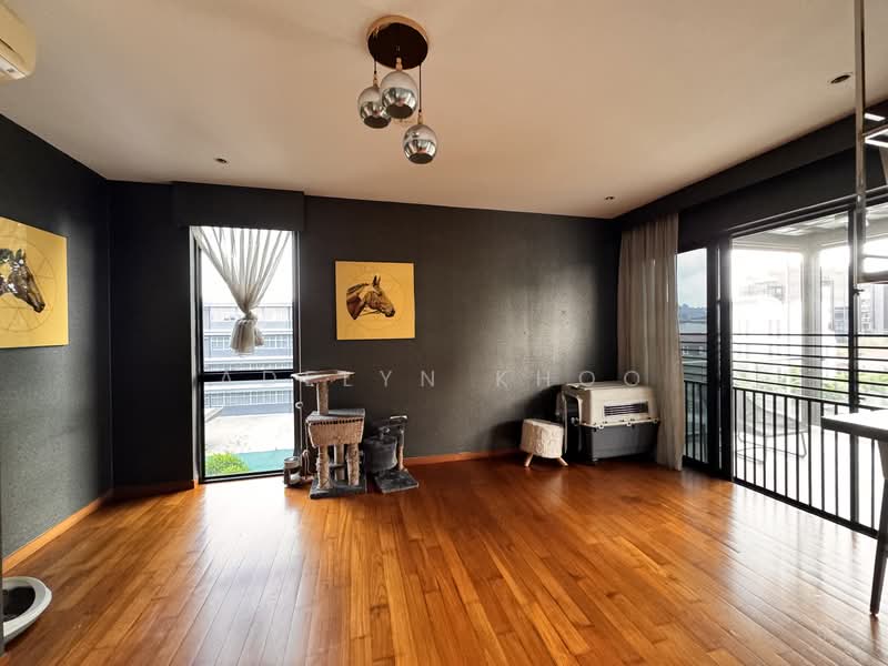 ☎️ADELYN 9325❤️❤️9988✨⭐️MODERN CORNER TERRACE WITH LIFT @TOH TUCK VICINITY Corner Terrace For Sale at S$ 7,500,000 | PropertyGuru Singapore - Living Room