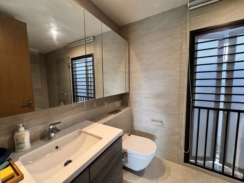☎️ADELYN 9325❤️❤️9988✨⭐️MODERN CORNER TERRACE WITH LIFT @TOH TUCK VICINITY Corner Terrace For Sale at S$ 7,500,000 | PropertyGuru Singapore - Bathroom