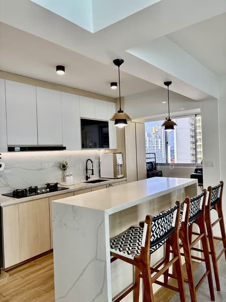 422A Northshore Drive HDB Flat For Sale at S$ 1,100,000 | PropertyGuru Singapore - Kitchen