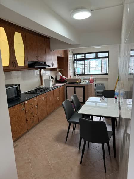228 Lorong 8 Toa Payoh, 228 Lorong 8 Toa Payoh, Room Rental, 102 sqft, HDB Flat For Rent, by Faris Rosli, 500098984 - Kitchen - PropertyGuru.com.sg